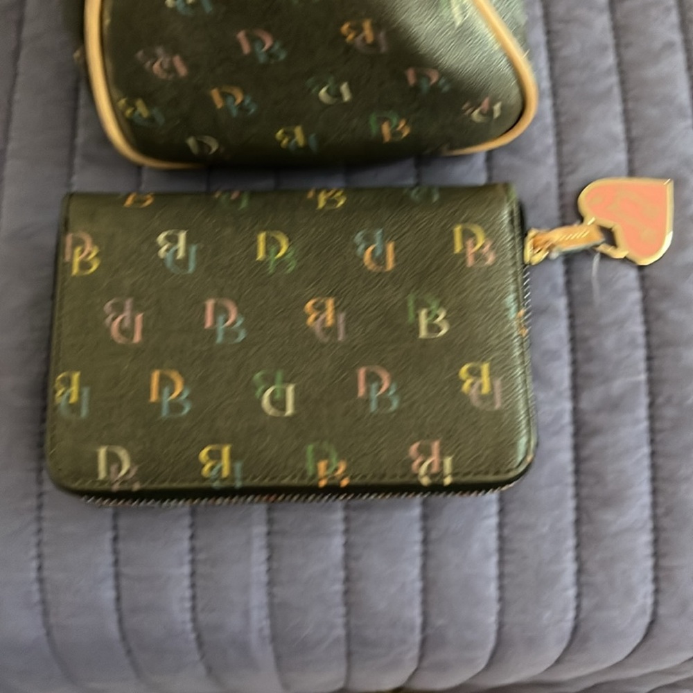 Dooney &Bourke Vintage Rainbow ๐ Zipper set - Picture 2 of 4